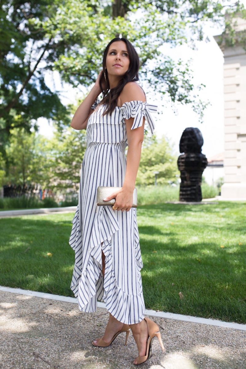 should i wear white to a wedding
